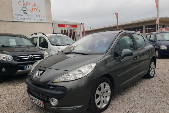 PEUGEOT 207