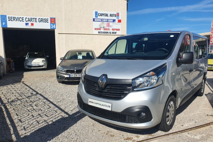 RENAULT TRAFIC COMBI