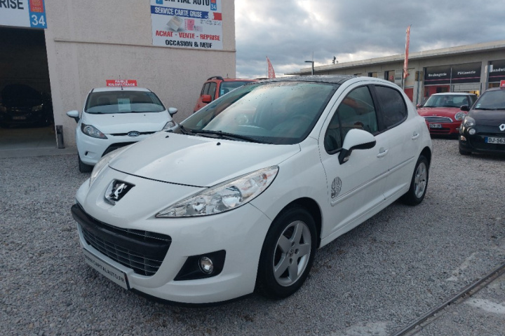 PEUGEOT 207