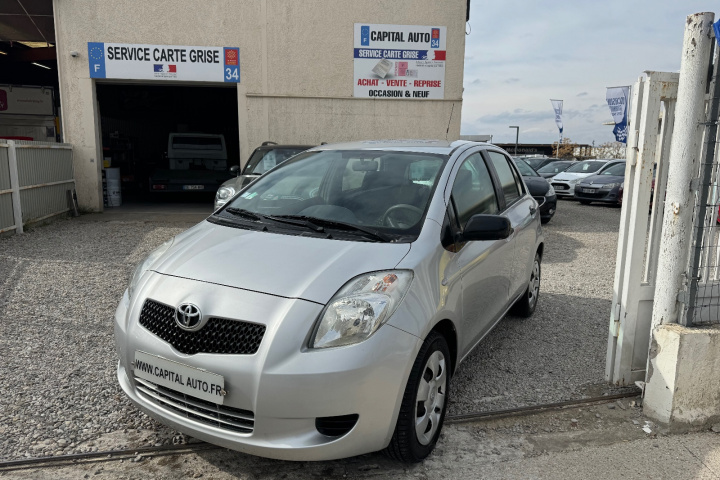 TOYOTA YARIS II