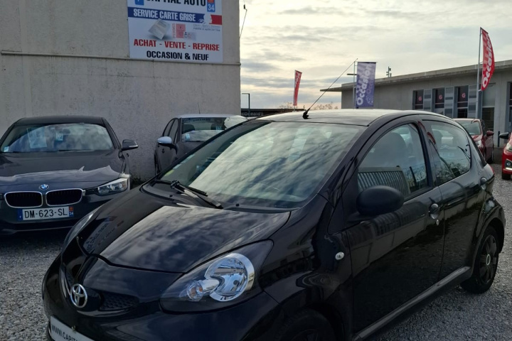 TOYOTA AYGO